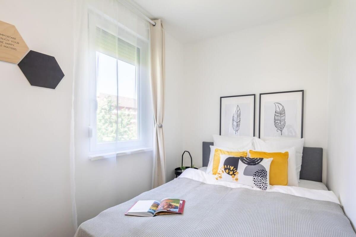 Appartamento Sunny Balcony - Cute And Cozy Budapest Esterno foto