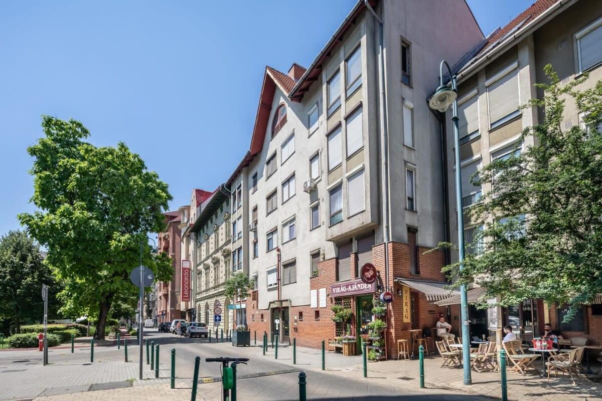 Appartamento Sunny Balcony - Cute And Cozy Budapest Esterno foto
